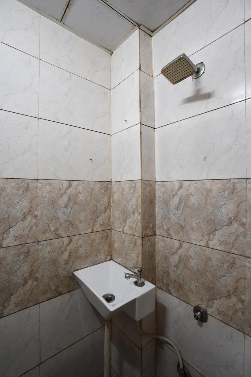 Hotel Sai Inn, Ahmedabad Airport Εξωτερικό φωτογραφία